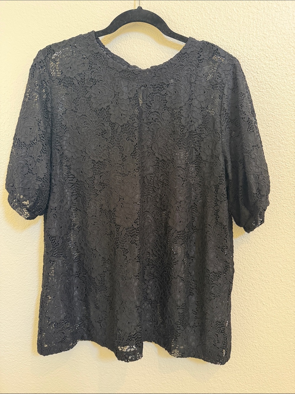 Halogen Women’s Black Lace Short-Sleeve Top